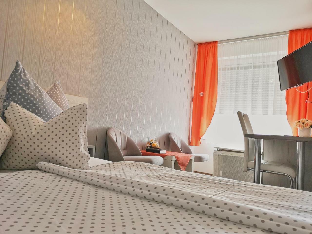Bed and Breakfast Anna Panzio Herend Exterior foto