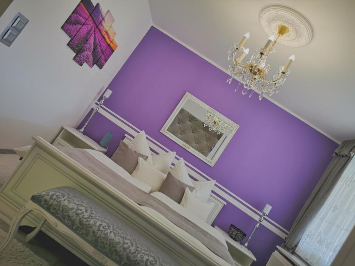 Bed and Breakfast Anna Panzio Herend Exterior foto